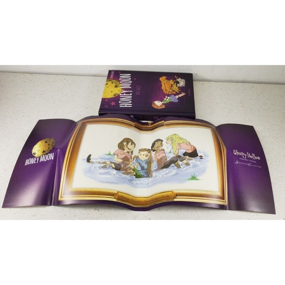 Honey Moon Dog Daze Hardcover  Illustrated 2017 ERROR Misprint Cover Upside Down - Picture 10 of 16